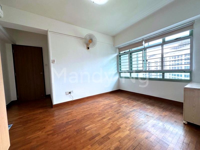 5 Room (5A) HDB for Rent in  638A Punggol Drive - Image 2